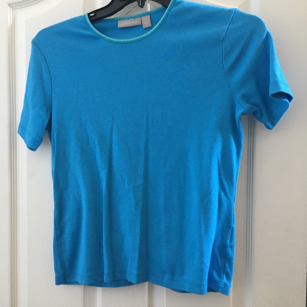 FINAL MARKDOWN Classic Nordstrom tee small